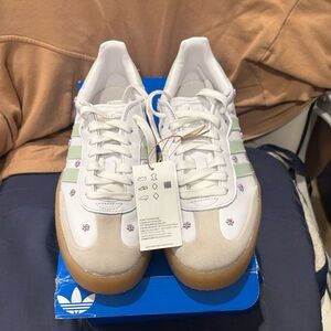 Adidas Samba Women’s White and Tan Sneakers with Purple Floral Details Size 9